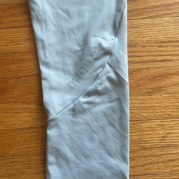 Gymshark Light Gray Leggings- Medium - Picture 5 of 8